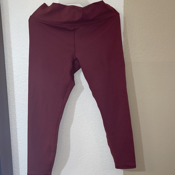 Fabletics The Boost Leggings - Picture 2 of 3